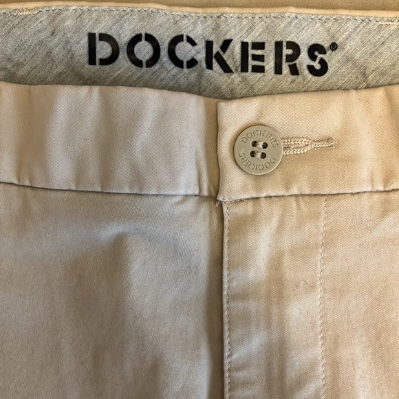 Mens dockers shorts - Picture 2 of 5